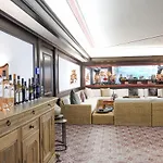 מלון Adolphine Garden 4*