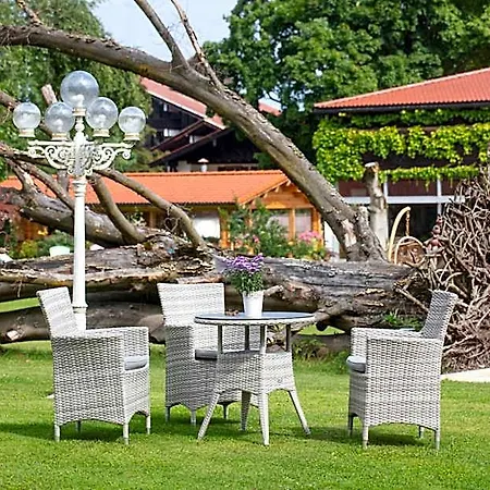 Adolphine Garden Hotell 4*