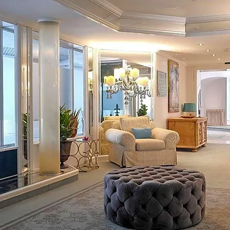 Adolphine Garden Otel Rotta