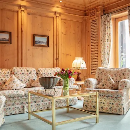 Adolphine Garden Hotel